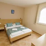 Bondi * Makarska
